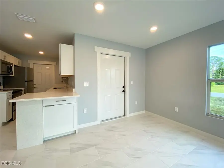 2401-2403 Joe Avenue S, Lehigh Acres, FL 33973 - Image #3