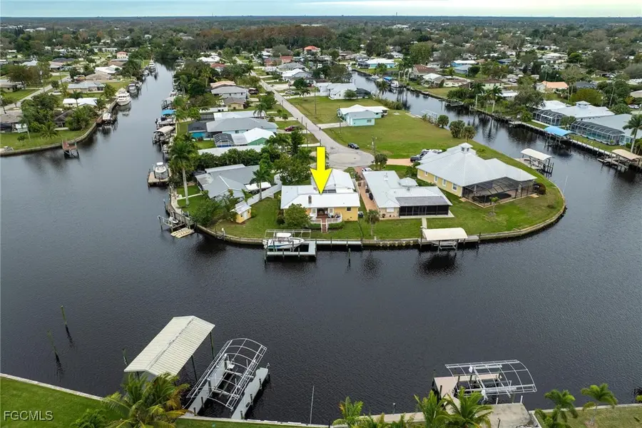 2008 Aruba Avenue, Fort Myers, FL 33905 - Image #2