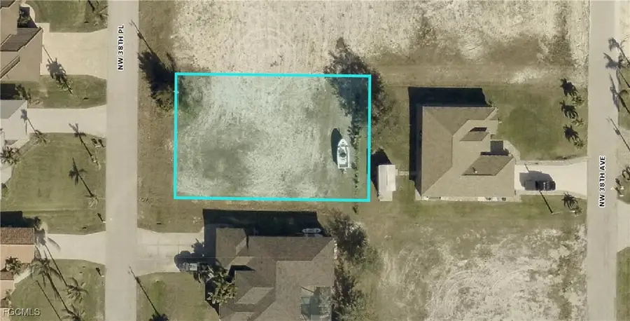 703 NW 38th Place, Cape Coral, FL 33993 - Image #2