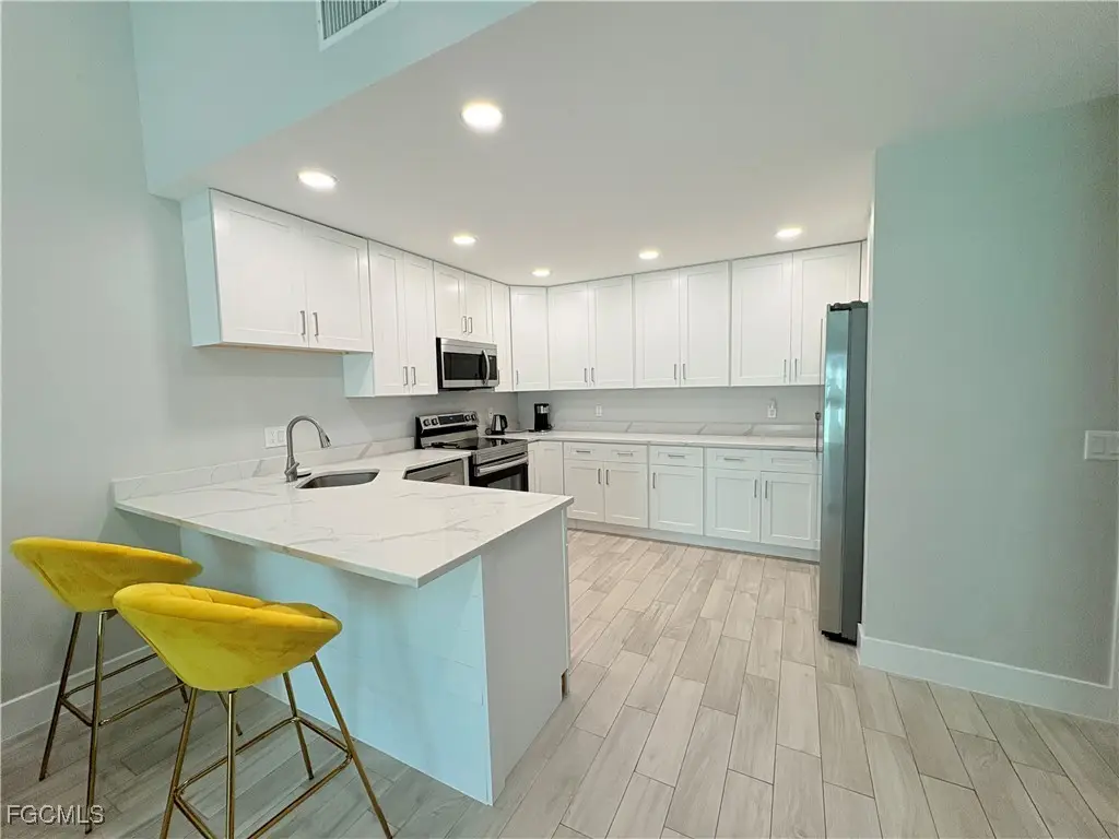 6342 Royal Woods Drive, Fort Myers, FL 33908 - Image #1