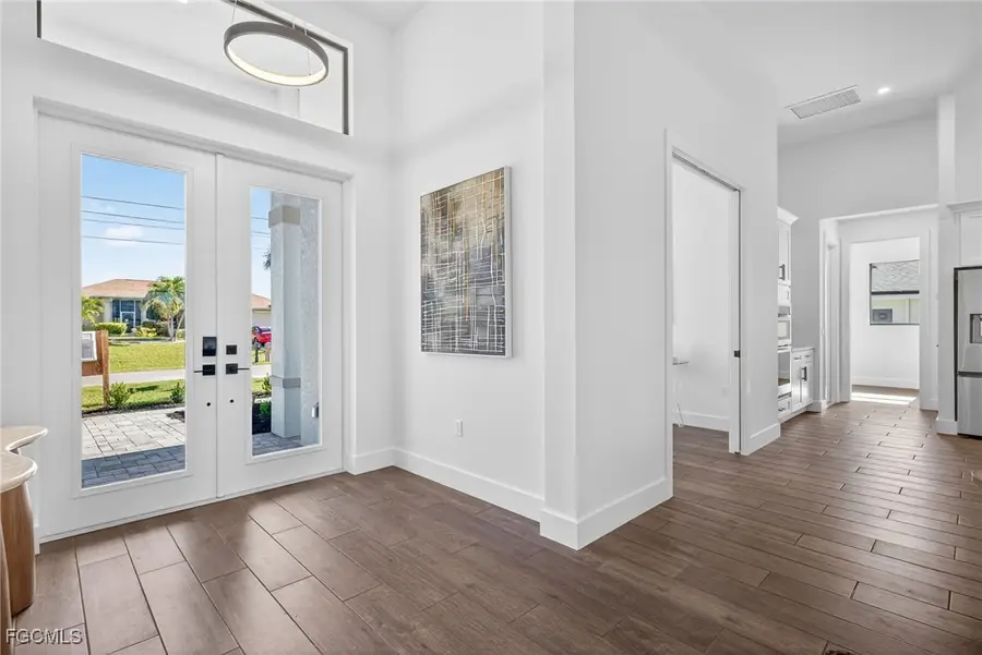 300 SW 13th Court, Cape Coral, FL 33991 - Image #3