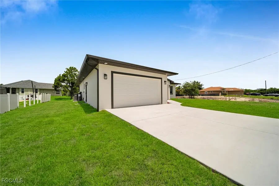 714 Euston Avenue S, Lehigh Acres, FL 33974 - Image #3