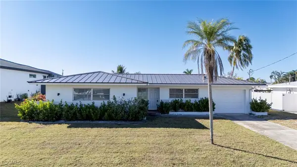 5256 Willow Court, Cape Coral, FL 33904
