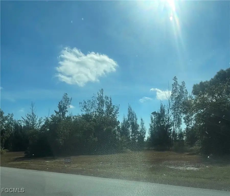 2136 NE 39th Terrace, Cape Coral, FL 33909 - Image #2