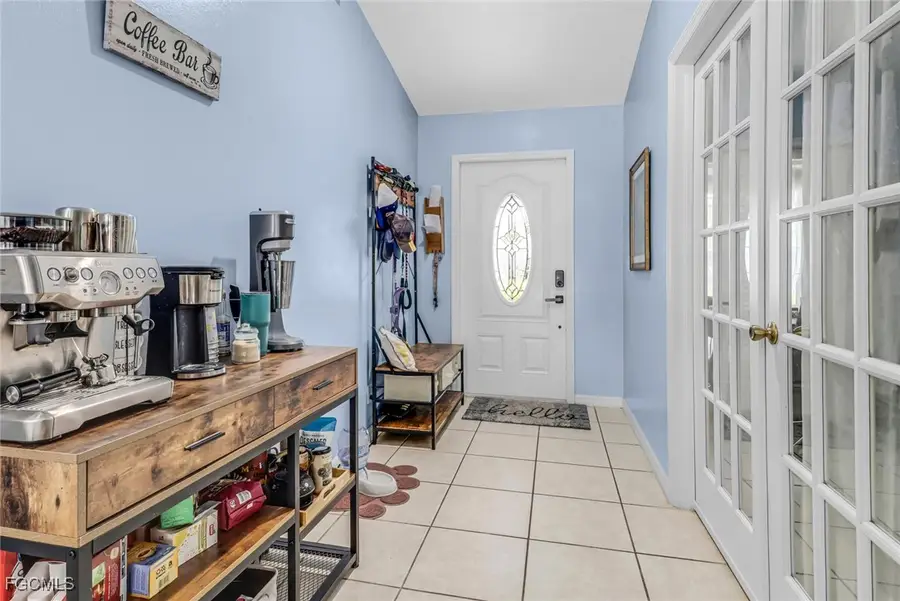 709 SW 9th Court, Cape Coral, FL 33991 - Image #3