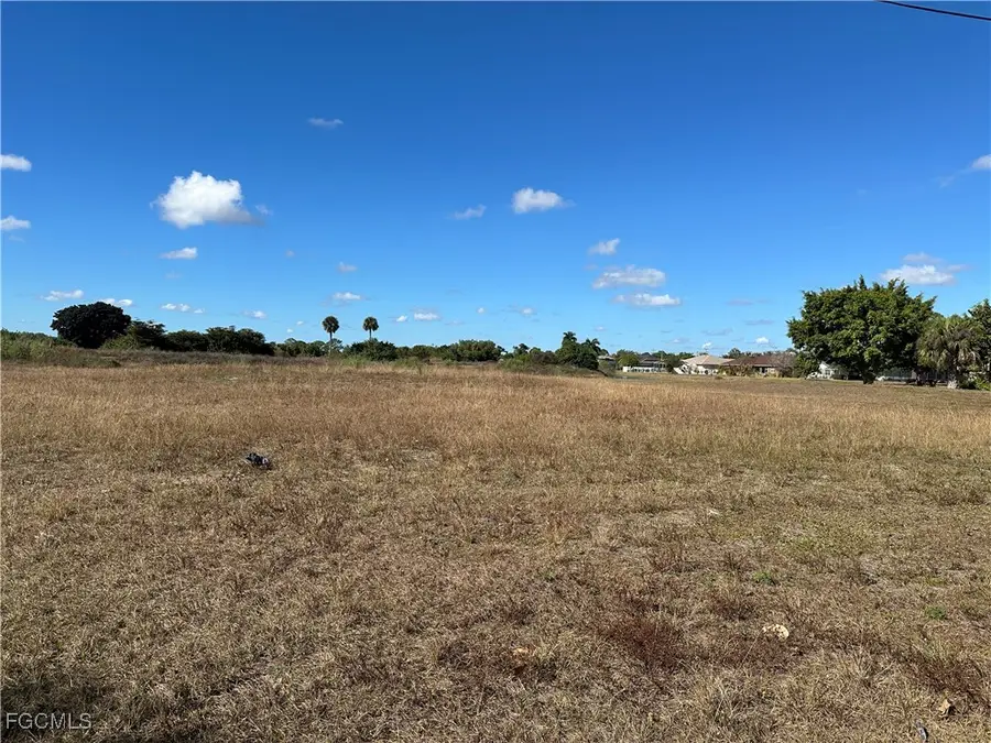 688 Bell Boulevard S, Lehigh Acres, FL 33974 - Image #3