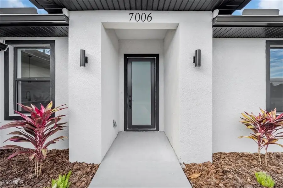 7006 Patriot Court, Labelle, FL 33935 - Image #2