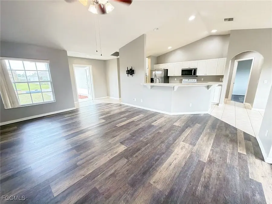 933 SW 7th Avenue, Cape Coral, FL 33991 - Image #2