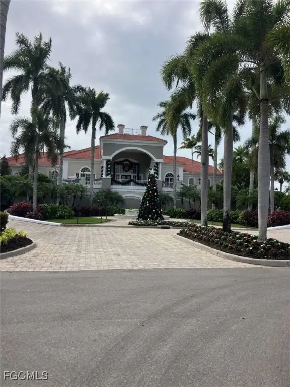 4695 Winged Foot Court #102, Naples, FL 34112 - Image #3