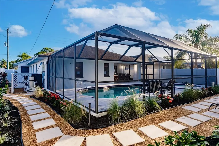 842 99th Avenue N, Naples, FL 34108 - Image #2