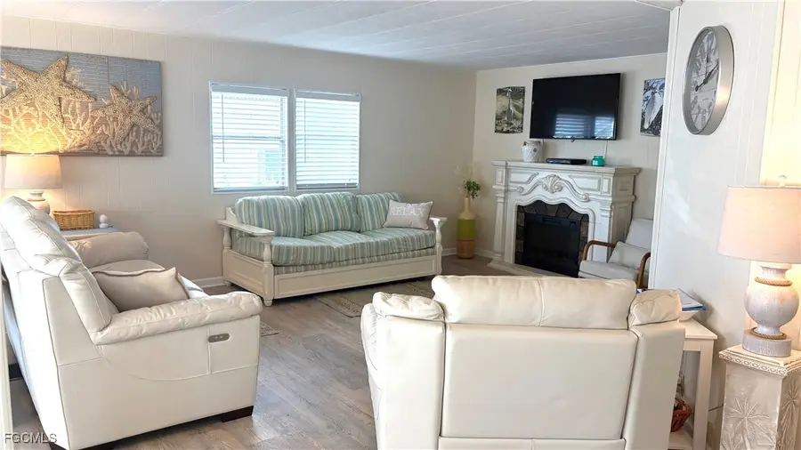 580 Winning Way, North Fort Myers, FL 33917 - Image #3