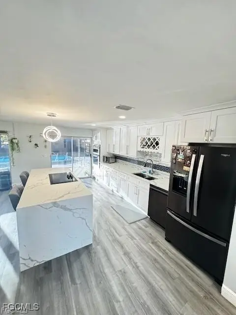 1206 SE 23rd Place, Cape Coral, FL 33990 - Image #3