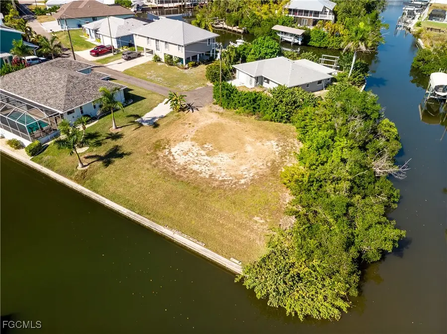 3579 Gondola Lane, Saint James City, FL 33956 - Image #2