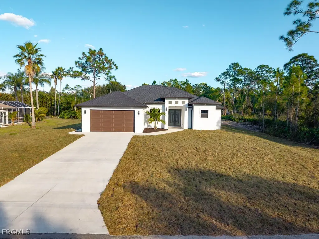 916 Jefferson Avenue, Lehigh Acres, FL 33936 - Image #1