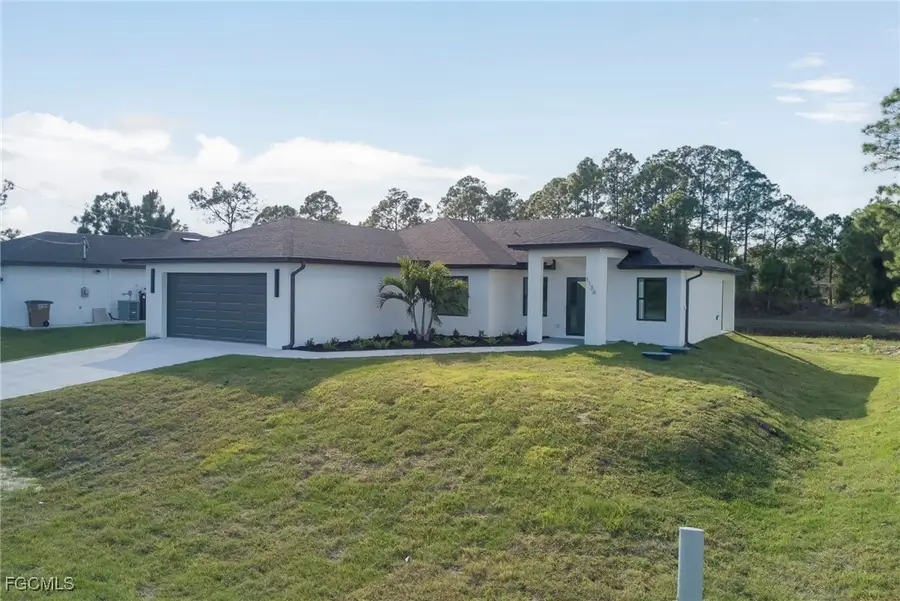 1138 Helen Avenue S, Lehigh Acres, FL 33974 - Image #2