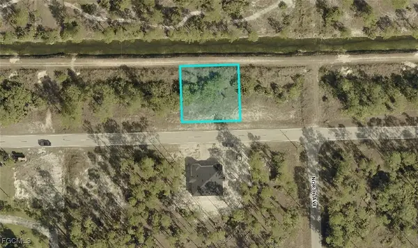 1113 E 12th Street, Lehigh Acres, FL 33972