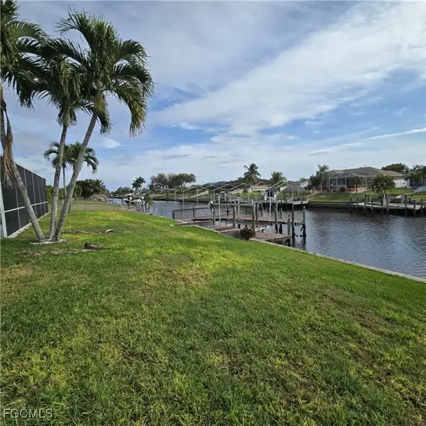 1118 SE 16th Terrace, Cape Coral, FL 33990
