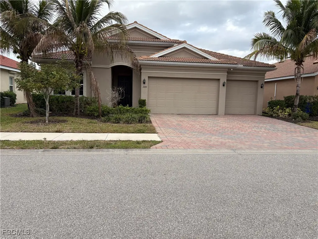 2841 Royal Gardens Avenue E, Fort Myers, FL 33916 - Image #1