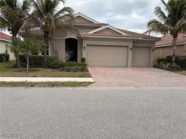 2841 Royal Gardens Avenue E, Fort Myers, FL 33916