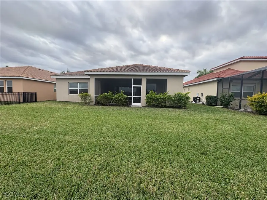 2841 Royal Gardens Avenue E, Fort Myers, FL 33916 - Image #2