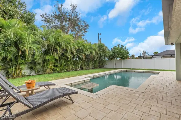 2115 SW 1st Avenue, Cape Coral, FL 33991