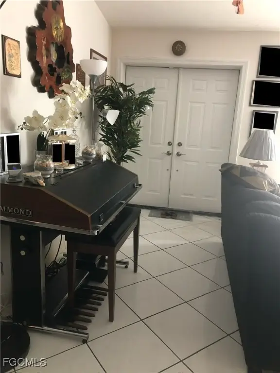 722 SE 12th Avenue, Cape Coral, FL 33990 - Image #2