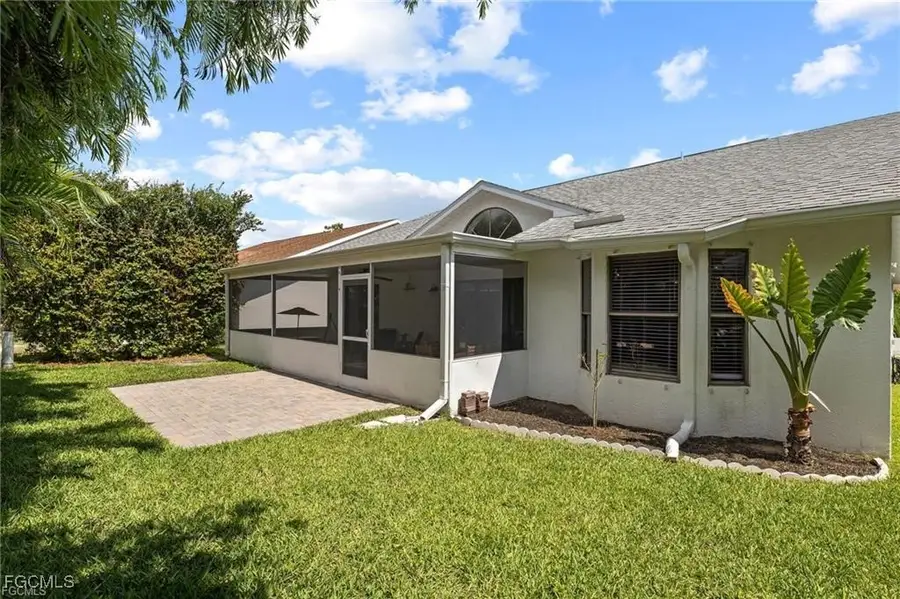 6656 Wakefield Drive, Fort Myers, FL 33966 - Image #2