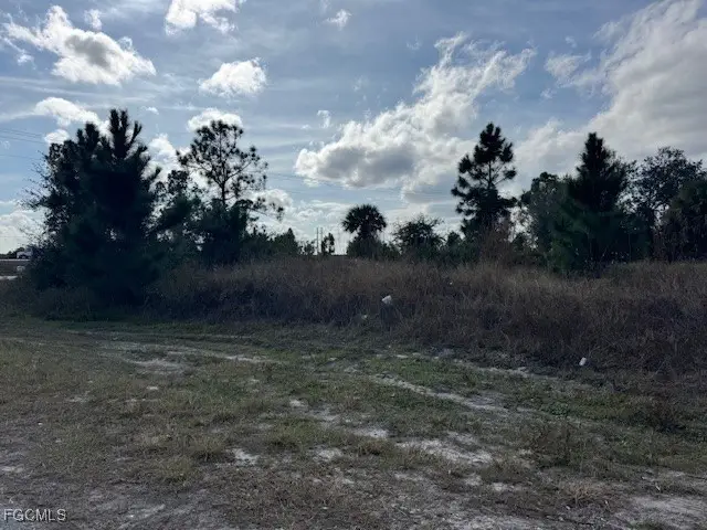 1066 Kirkwood Street, Lehigh Acres, FL 33974 - Image #2