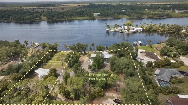 2213 River Pine Drive, Fort Myers, FL 33905