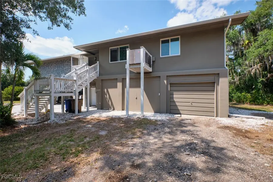 2213 River Pine Drive, Fort Myers, FL 33905 - Image #2