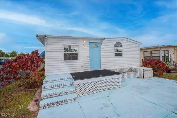 54 La Fonda Lane, North Fort Myers, FL 33903