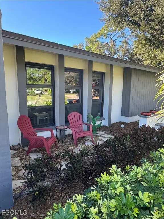 5368 Chippendale Circle W, Fort Myers, FL 33919 - Image #2