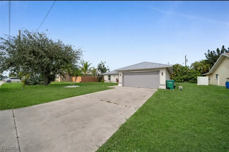 309 SE 8th Street, Cape Coral, FL 33990 - Image #3