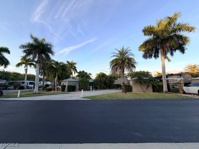 5217 Cypress Trail Resort Circle, Fort Myers, FL 33905 - Image #3
