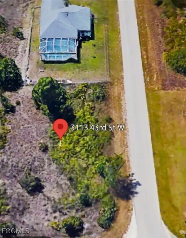 3113 43rd Street W, Lehigh Acres, FL 33971