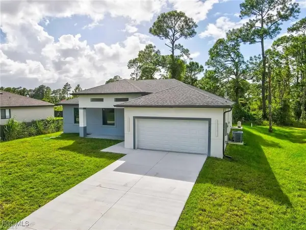224 Lomax Avenue S, Lehigh Acres, FL 33974