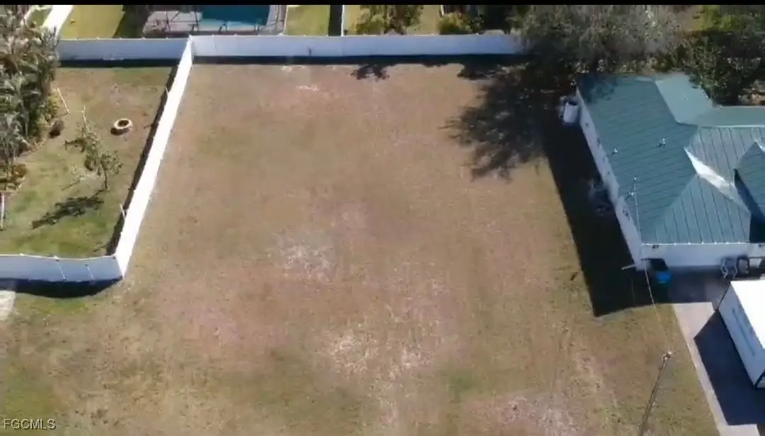 1810 SW 27th Street, Cape Coral, FL 33914 - Image #1