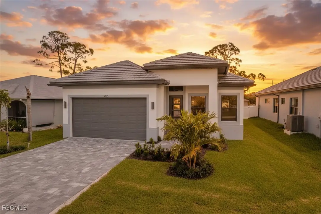 795 108th Avenue N, Naples, FL 34108 - Image #1