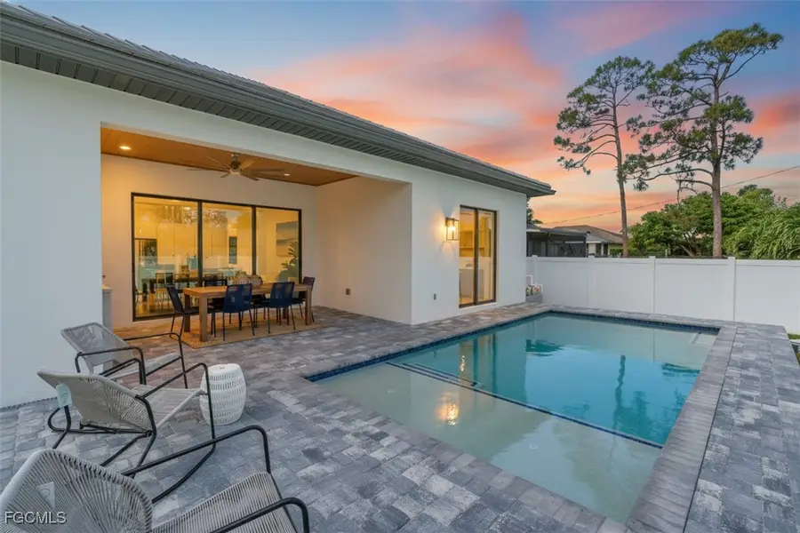 795 108th Avenue N, Naples, FL 34108 - Image #2