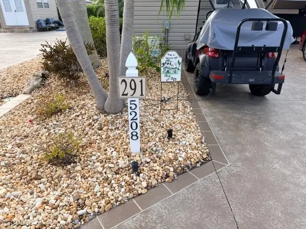 5208 Marsh Mallow Trail, Fort Myers, FL 33905