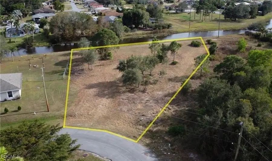 145 Zenith Circle, Fort Myers, FL 33913 - Image #2