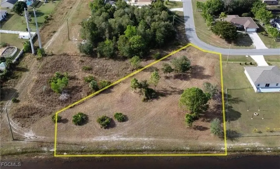 145 Zenith Circle, Fort Myers, FL 33913 - Image #3