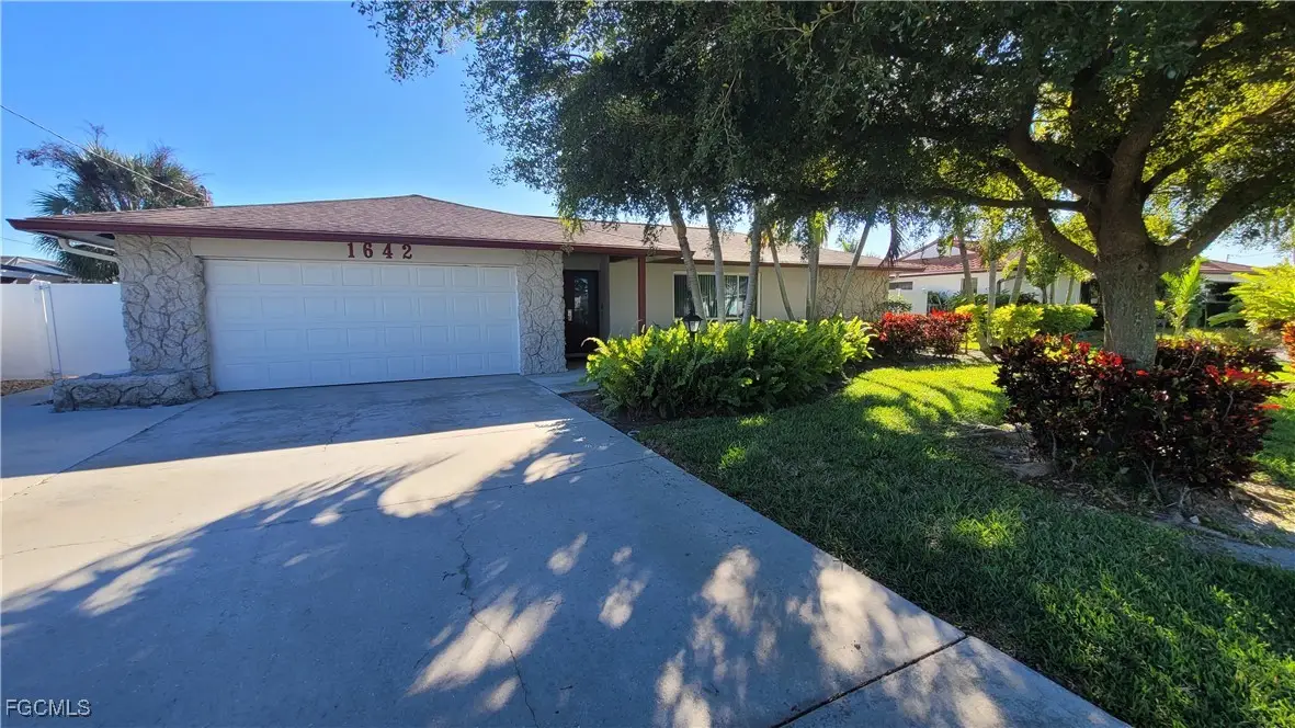 1642 SE 39th Terrace, Cape Coral, FL 33904 - Image #1