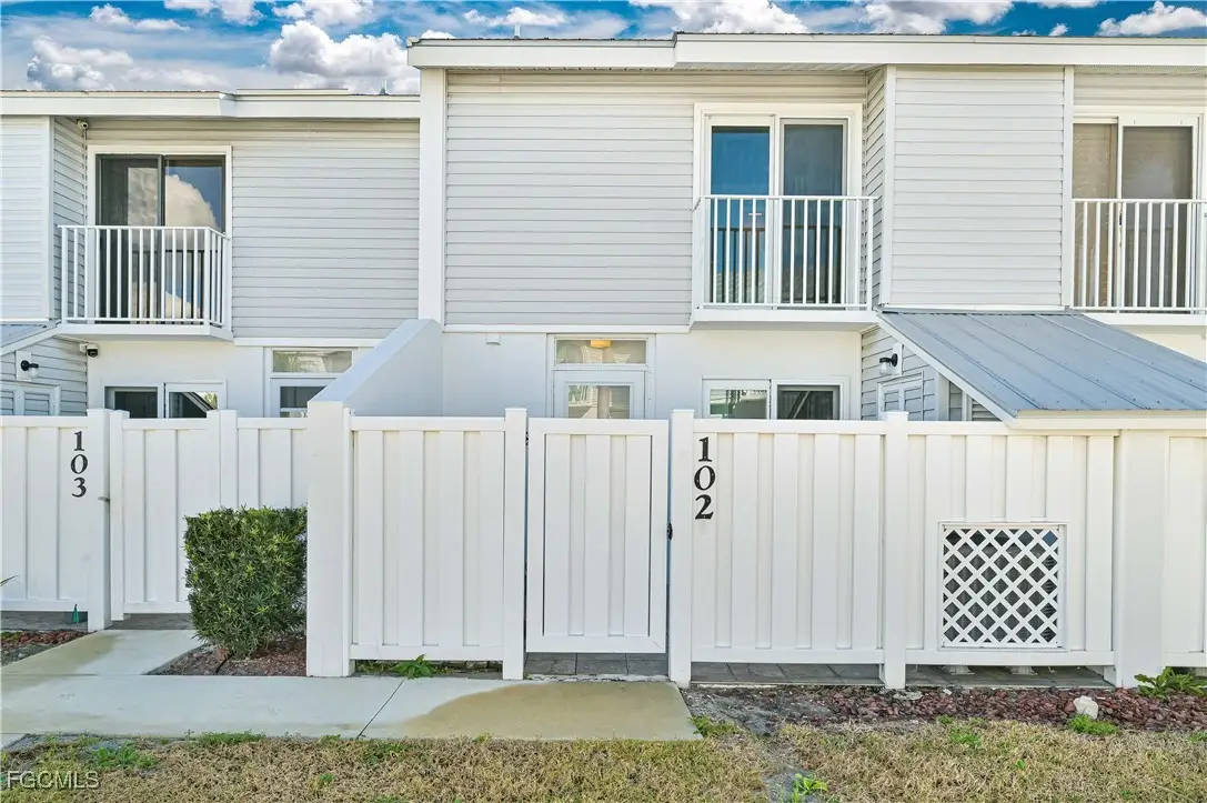 18034 San Carlos Boulevard #102, Fort Myers Beach, FL 33931 - Image #1