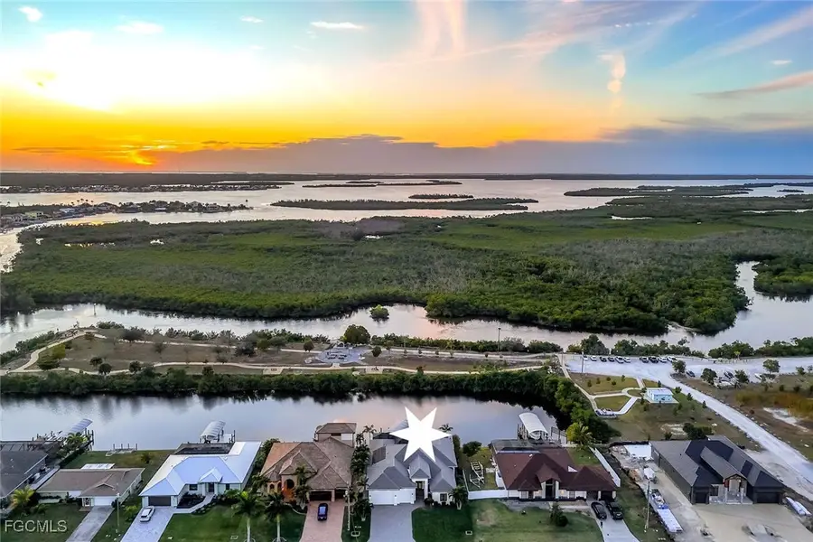 428 SW 39th Avenue, Cape Coral, FL 33991 - Image #3