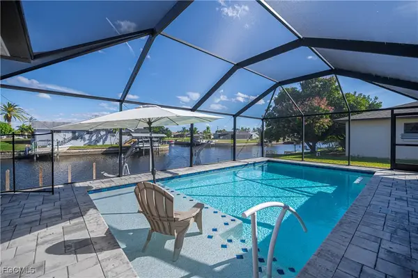 2201 SE 10th Avenue, Cape Coral, FL 33990