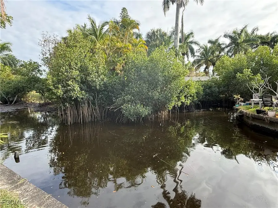 77 Oak Street, North Fort Myers, FL 33903 - Image #2