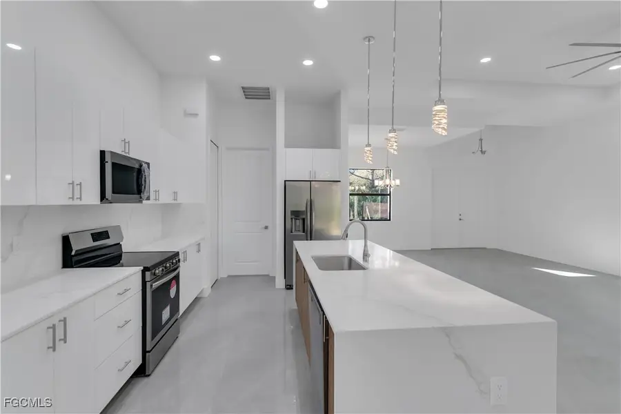 2619 28th Street W, Lehigh Acres, FL 33971 - Image #2