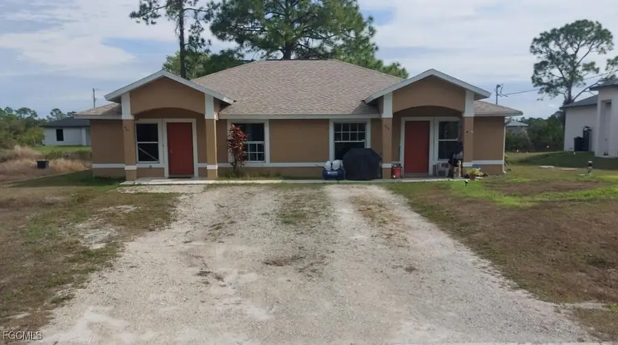 461/463 Loretta Avenue S, Lehigh Acres, FL 33974 - Image #2