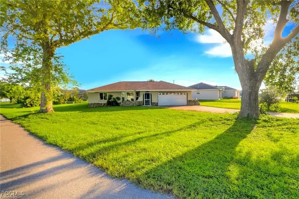 601 SE 31st Street, Cape Coral, FL 33904 - Image #1